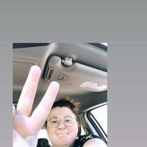 Meet your Posher, Caitlyn